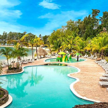 Fantasy Island Beach Resort And Marina First Bight Buitenkant foto