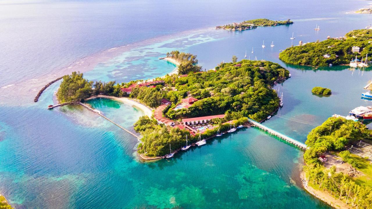 Fantasy Island Beach Resort And Marina First Bight Buitenkant foto