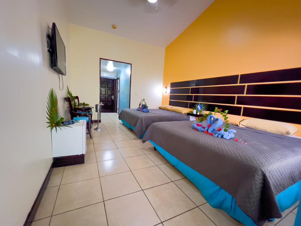 Fantasy Island Beach Resort And Marina First Bight Buitenkant foto