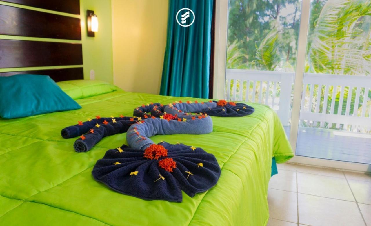 Fantasy Island Beach Resort And Marina First Bight Buitenkant foto