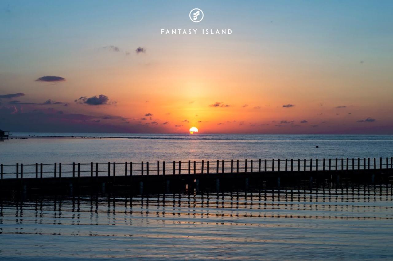 Fantasy Island Beach Resort And Marina First Bight Buitenkant foto